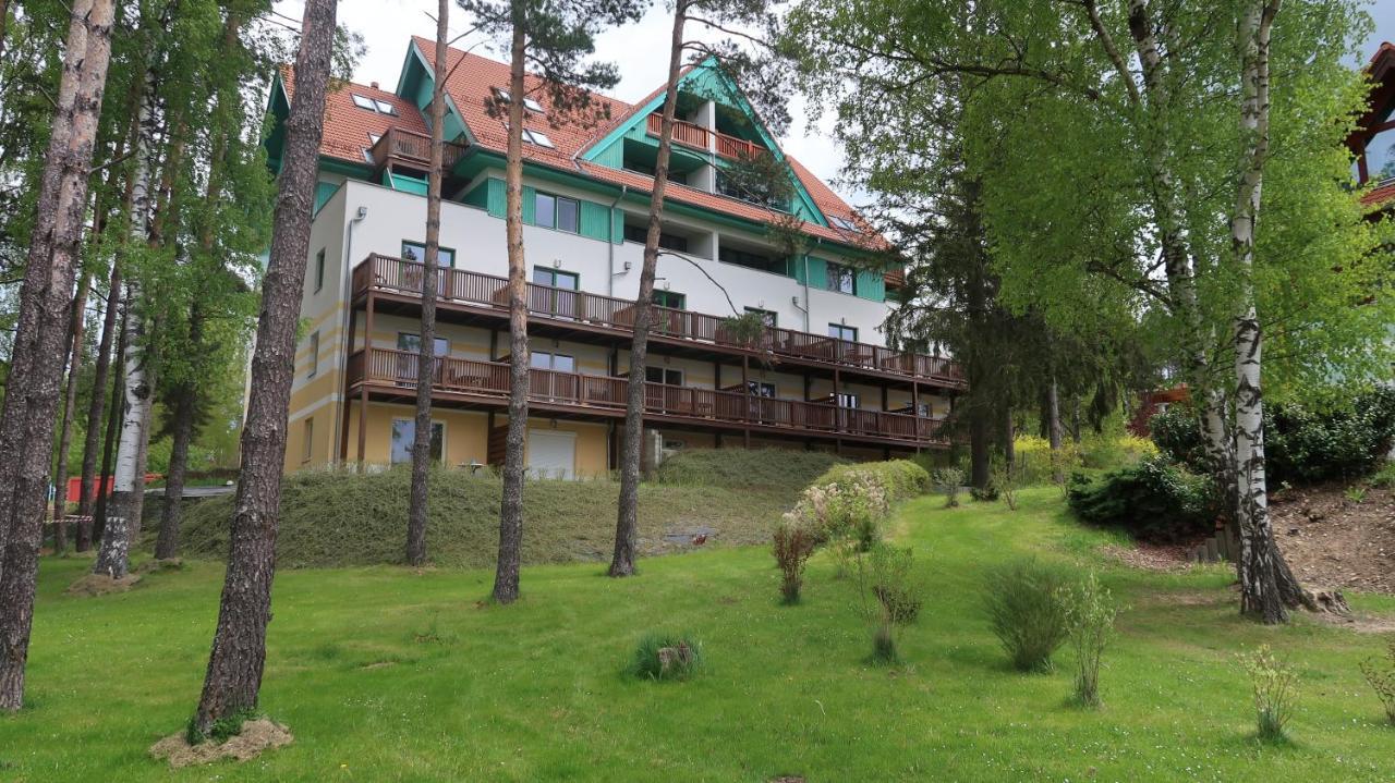 伏尔塔瓦河畔利普诺Riviera Lipno 510/17公寓 外观 照片